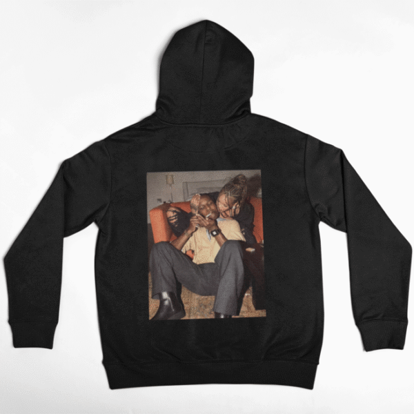 Sudadera Rihanna y Travis Scott